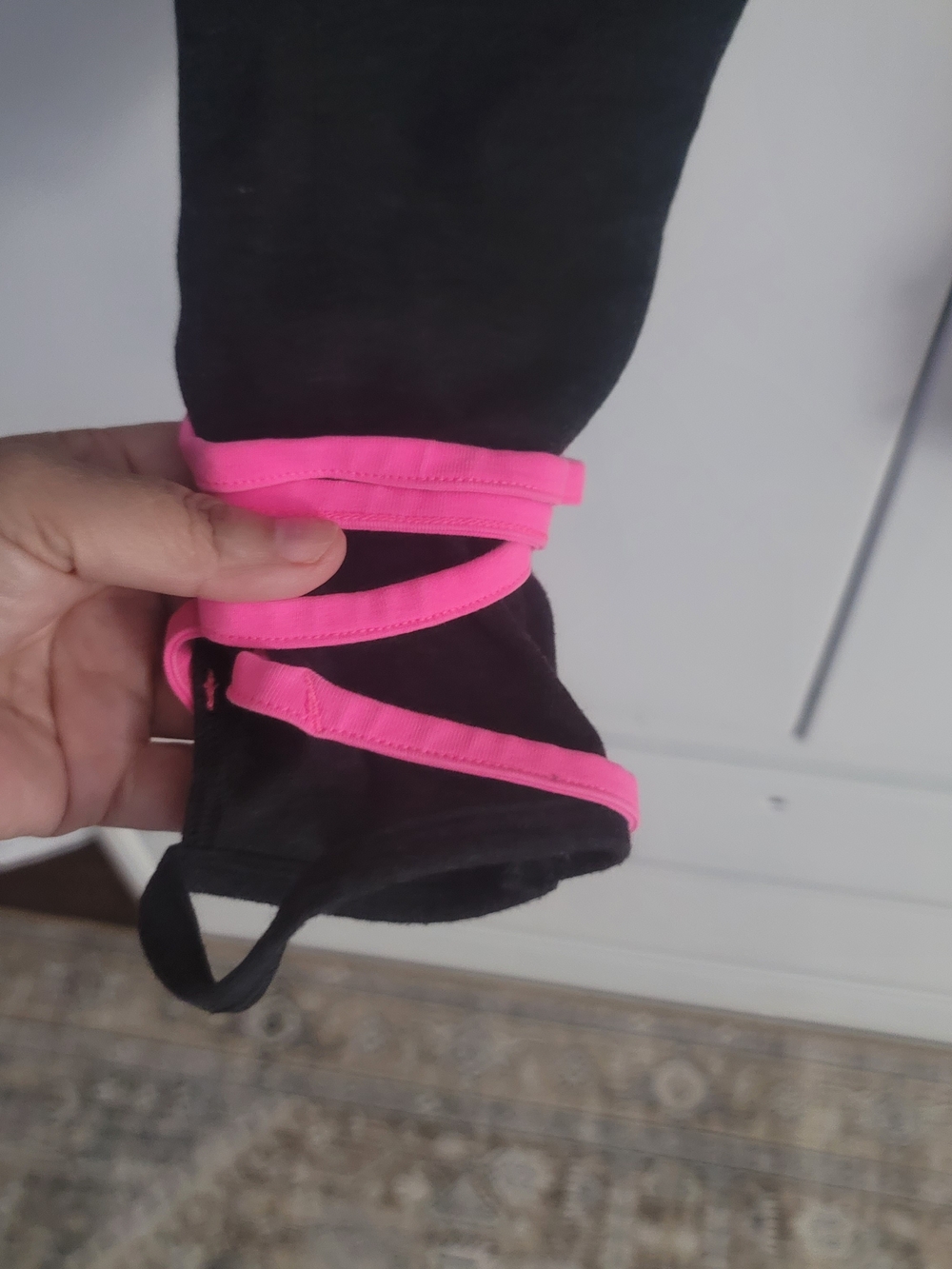 Black Leggings Yoga Pants  with Pink Accents - PINK Victoria's Secret Graphic - Picture 3 of 9